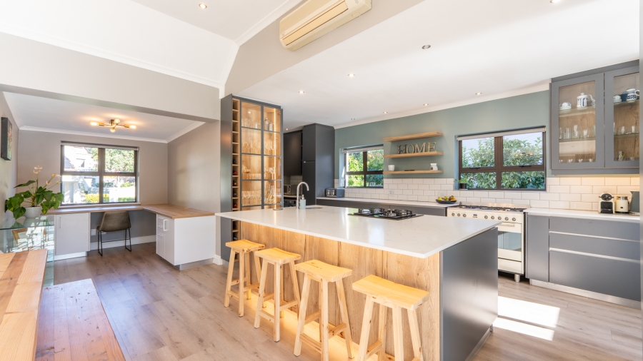 To Let 3 Bedroom Property for Rent in Boschenmeer Golf Country Estate Western Cape